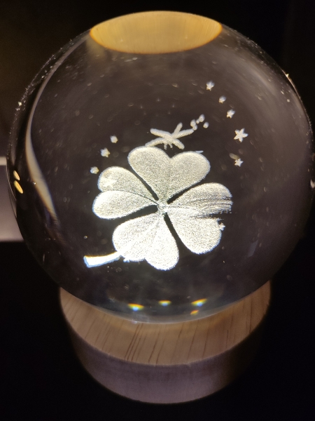 Hologram ball -  Shamrock
